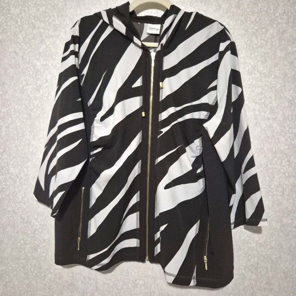 CHICOS...Stylish Brown  and White Zebra Bomber Jacket...SIZE:3